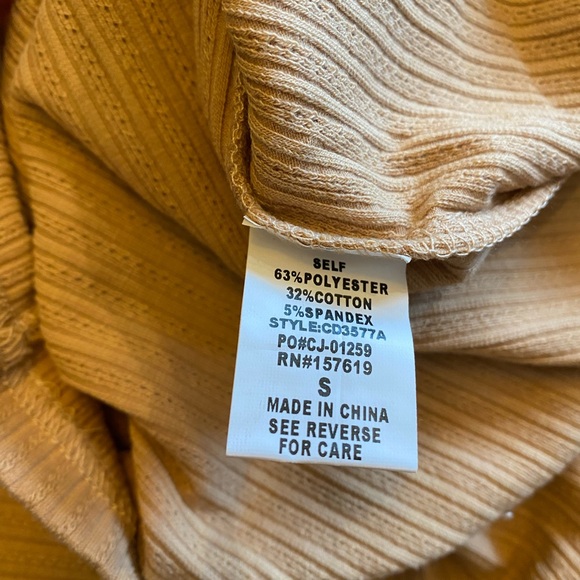 NWT Cloud Ten Nude Body-con turtle neck open back dress small - Picture 7 of 7